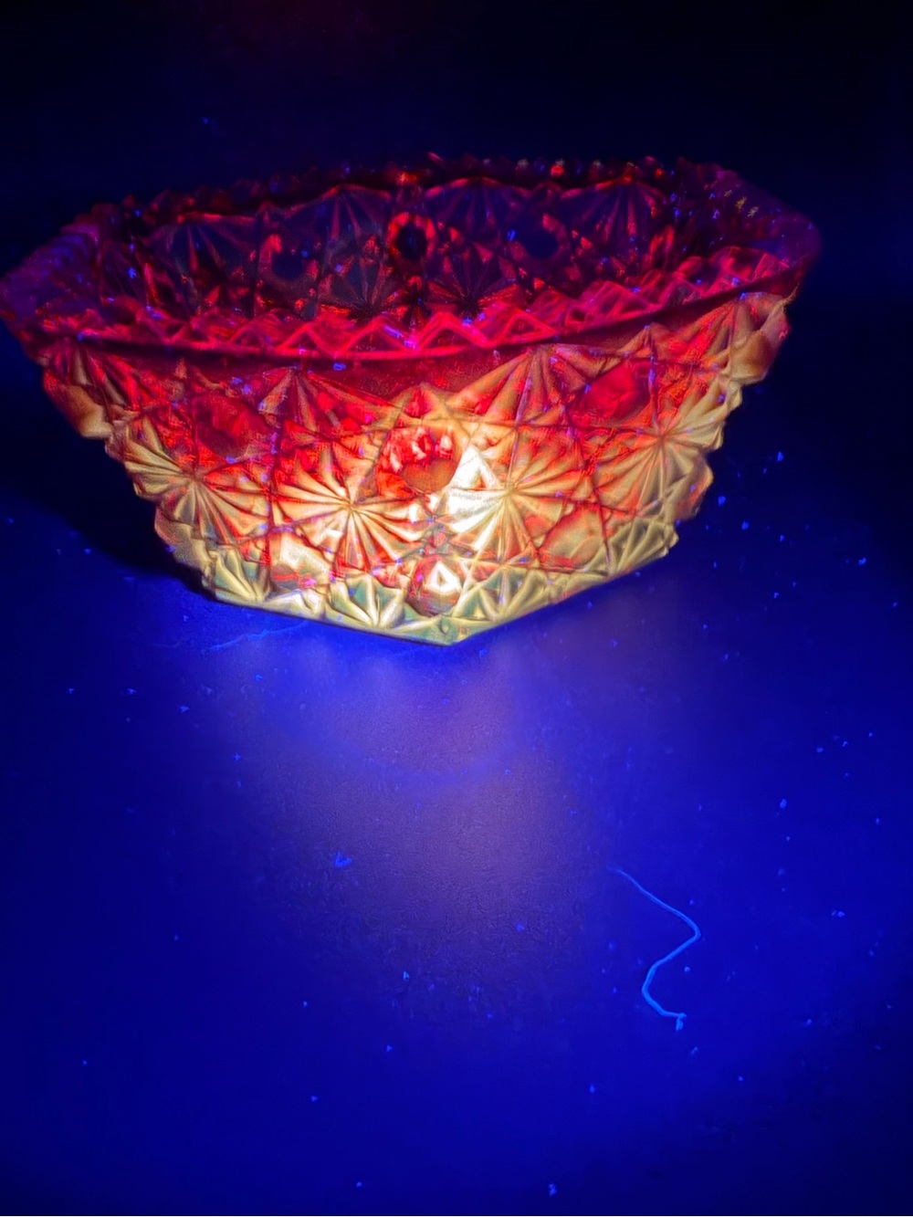 LE Smith DAISY & BUTTON Amberina / Orange Glass Bowl or Nut Dish Hexagon
